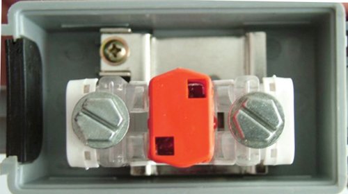 Một mô-đun kết nối thuê bao cặp với bảo vệ GDT