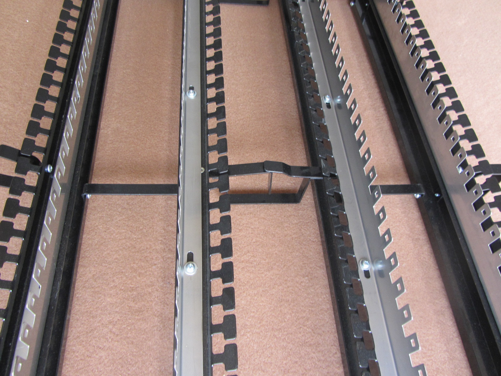 800 Pairs 1400 Pair 1600 Pairs Telephone Floor / Wall Mount Fiber Optic Distribution Frame With LSA Plus Module