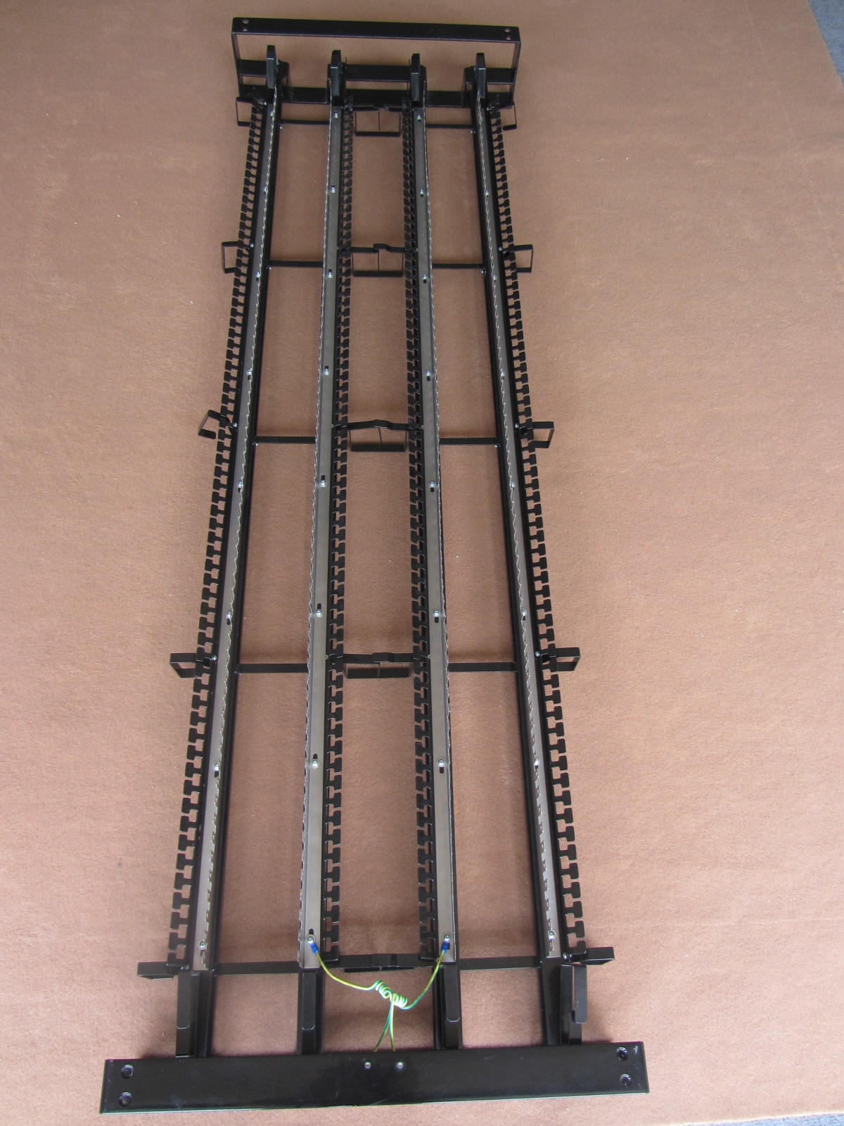 800 Pairs 1400 Pair 1600 Pairs Telephone Floor / Wall Mount Fiber Optic Distribution Frame With LSA Plus Module